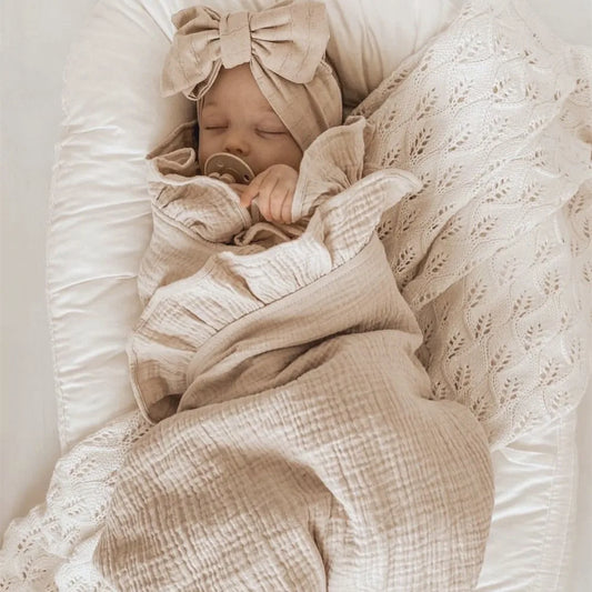 Ruffled Muslin Baby Swaddle Set
